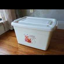 柳叶 600 滑轮带盖整理箱