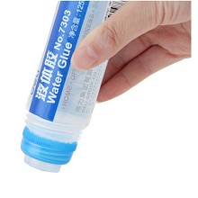 得力（deli）7303 液体胶水 财务专用胶水 黏贴胶水 塑料头胶水 125ml